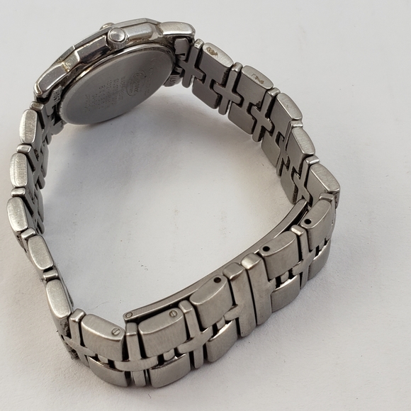 Citizen Elegance Quartz Analog Watch - Picture 4 of 8